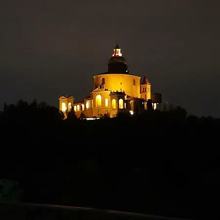 アパート 2 Towers ボローニャ
